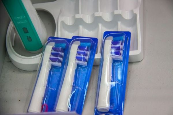 Как нужно чистить зубы: правило 2х2