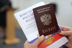 Москалькова предложила давать гражданство РФ рожденным за границей детям россиян